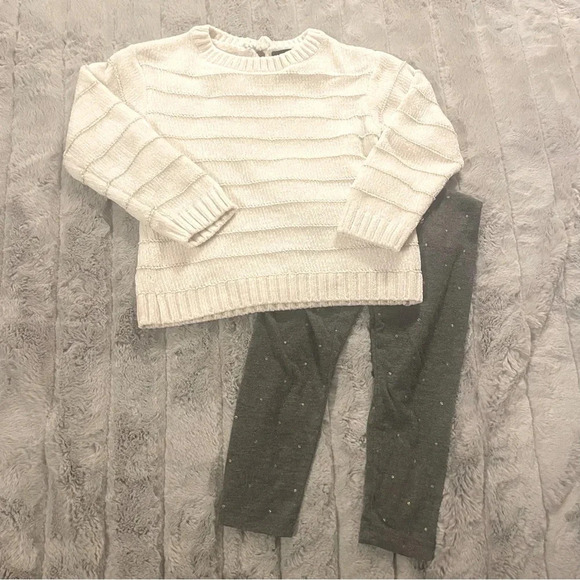 DKNY Sweater Set - Picture 1 of 7